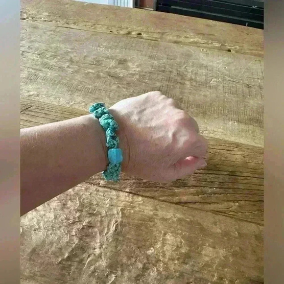 NWT Free People Ariana Ost Turquoise Stretch Bracelet - Picture 4 of 4